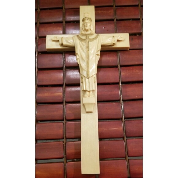 Vintage Resin Crucifix 12"x6" - Picture 1 of 4